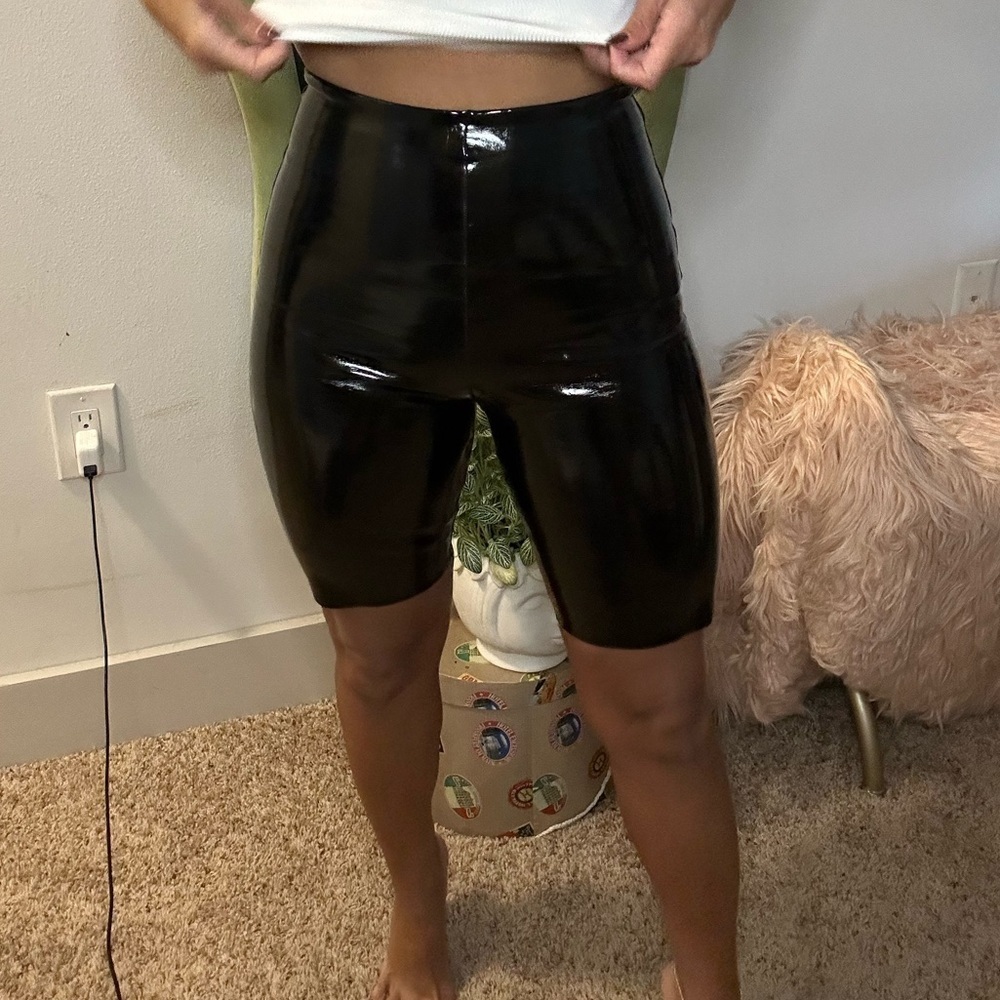 Commando Patent leather tummy control Biker Shorts Black Small Shiny Lacquer - Picture 7 of 9